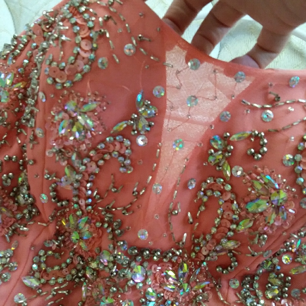 Prom dress - Picture 7 of 8